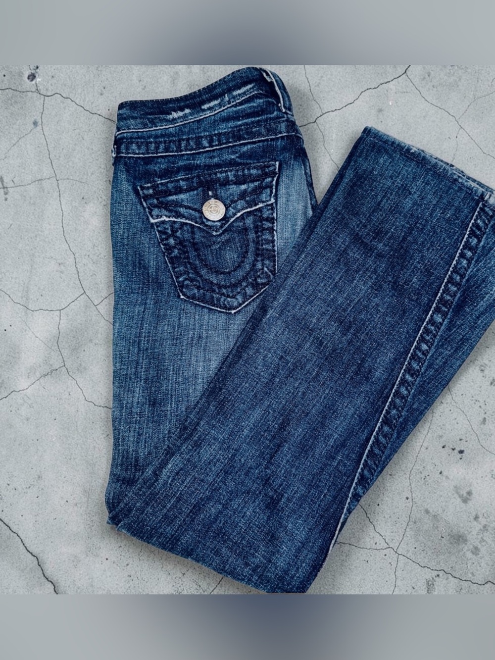 (28 x 30.5) Vintage True Religion Big T JoeyJeans  - LOW RISE